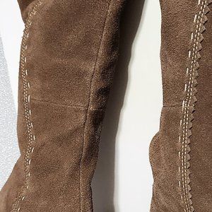 Hillard & Hanson Brown Suede Knee Boots (size 10) Maybe worn 2 times at the most